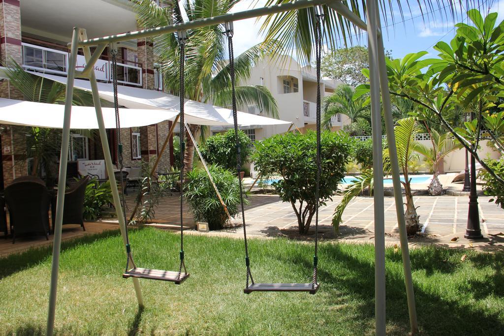 Lariad Bnb Flic en Flac Exterior foto